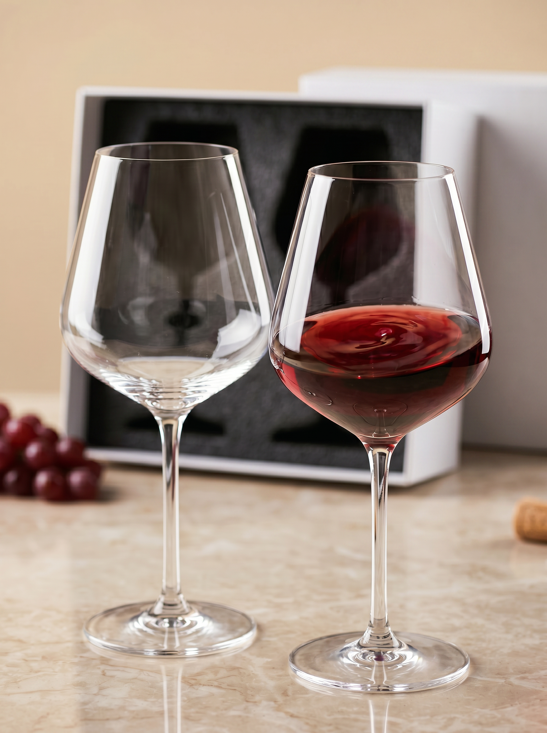2 Crystal Wine Glass